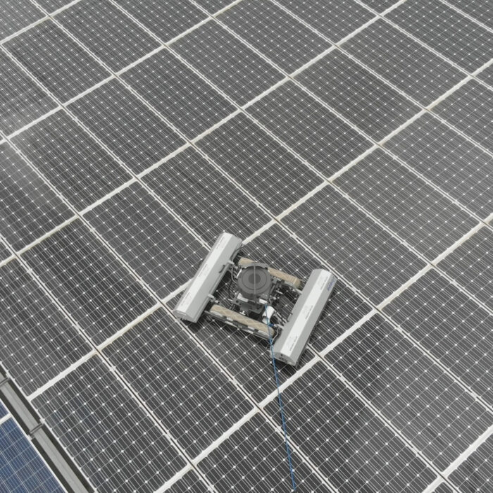 robot de limpieza de placas solares SIMASEC